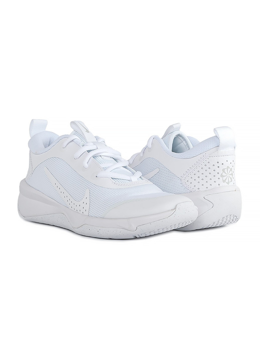 Белые демисезонные кроссовки omni multi-court (gs) Nike