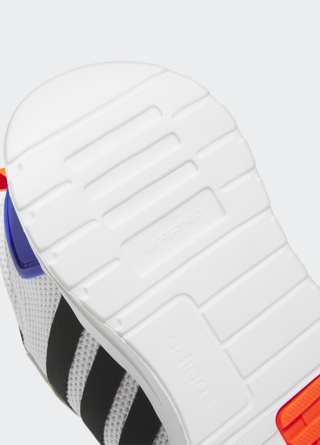 Белые всесезонные кроссовки racer tr21 adidas