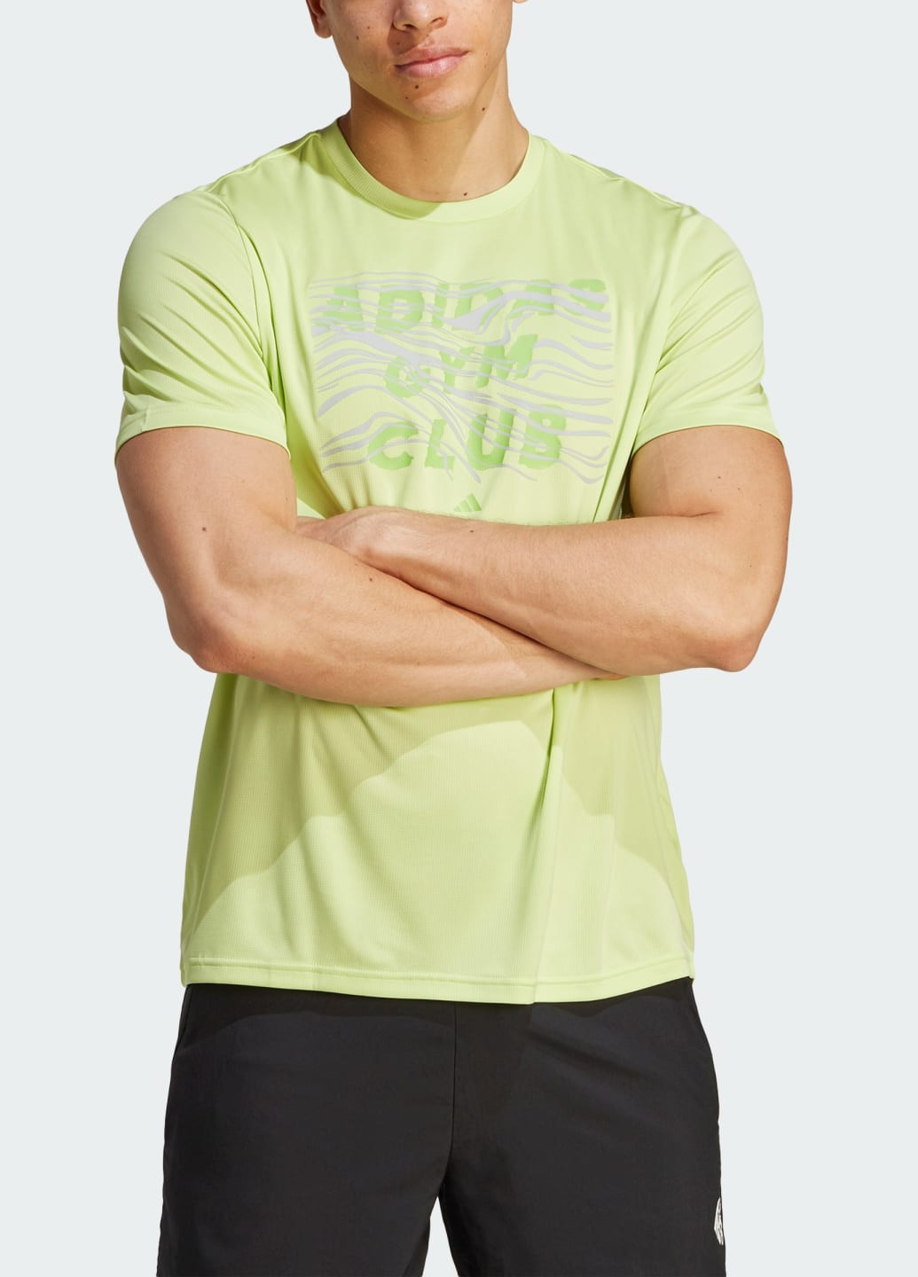 Зелена футболка hiit graphic training adidas