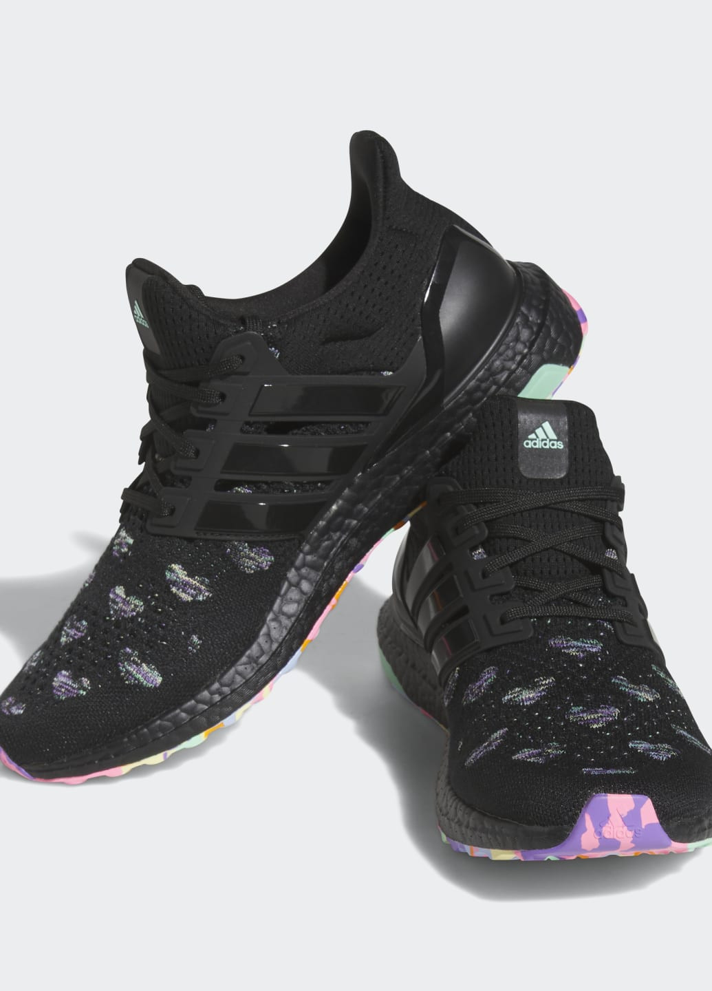 Черные всесезонные кроссовки ultraboost 1.0 valentine's day adidas