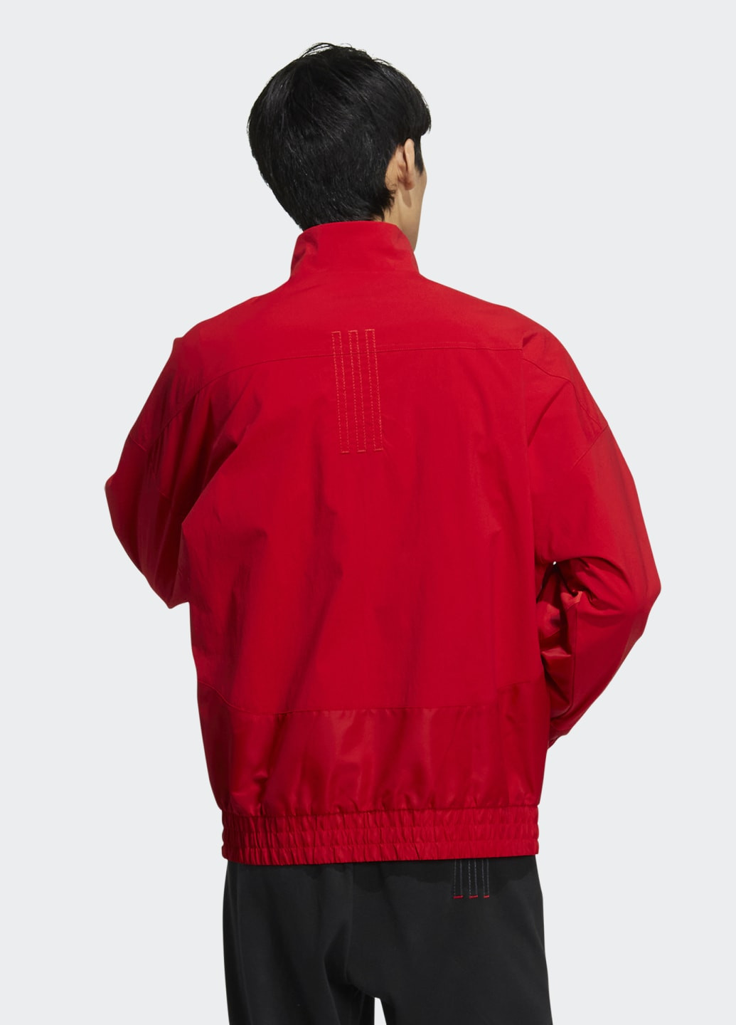 Червона демісезонна куртка cny adidas