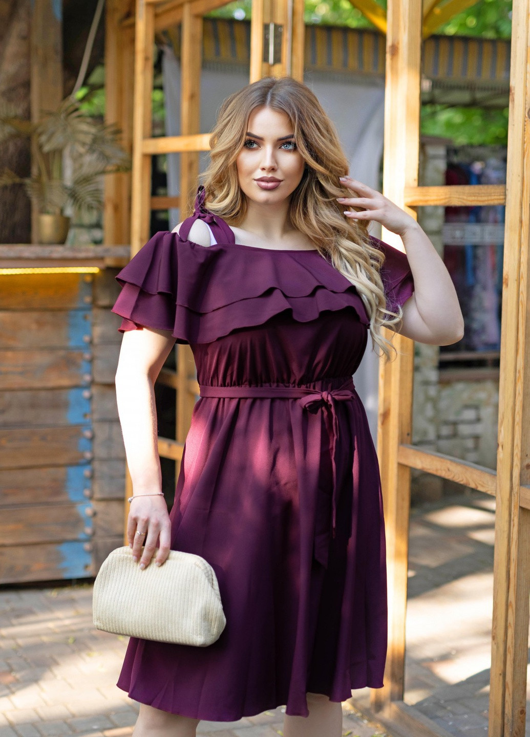 Бордова жіноча літня сукня з подвійним рюшем кольору марсала р.42/44 363243 New Trend