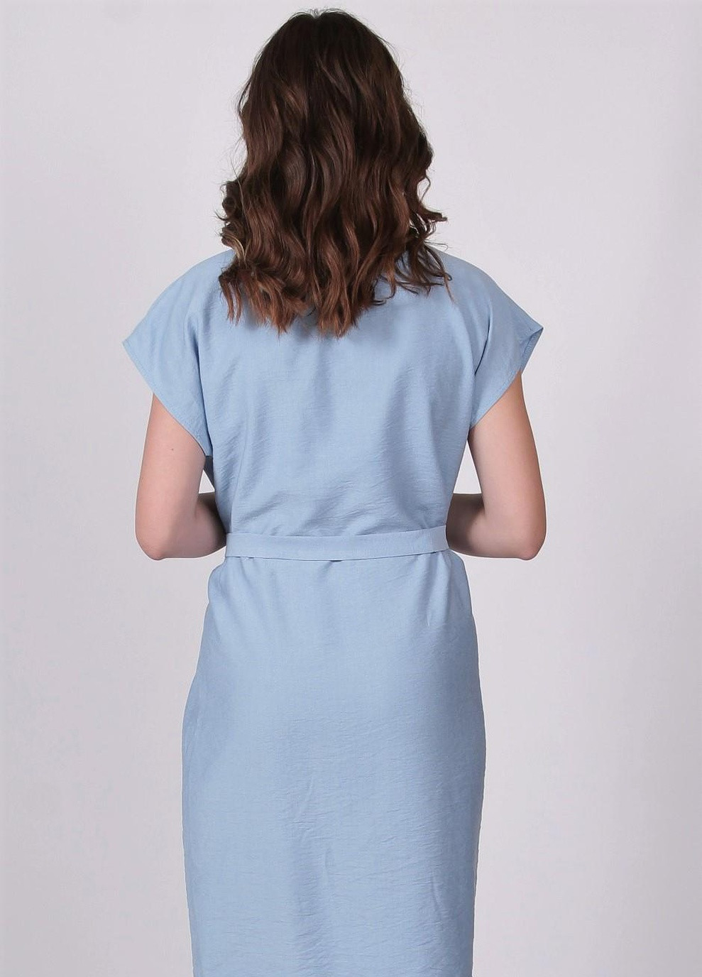 Голубое кэжуал платье женское 062 однотонный лен голубой Актуаль