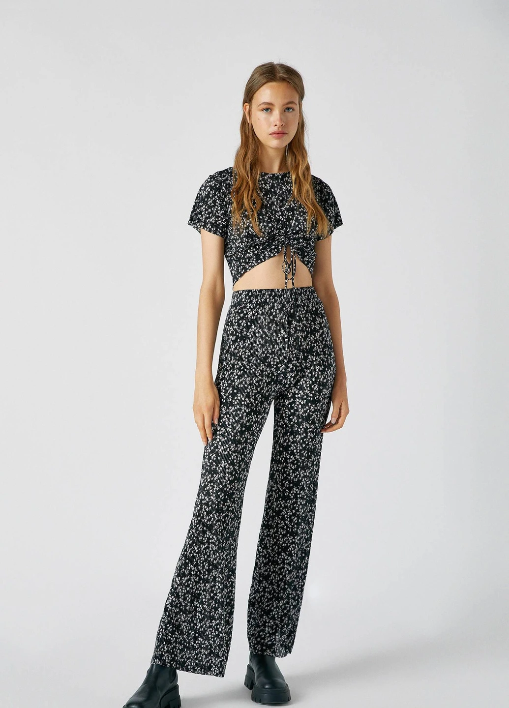 Штани демісезон,чорний-білий в візерунки, Pull & Bear (258473584)