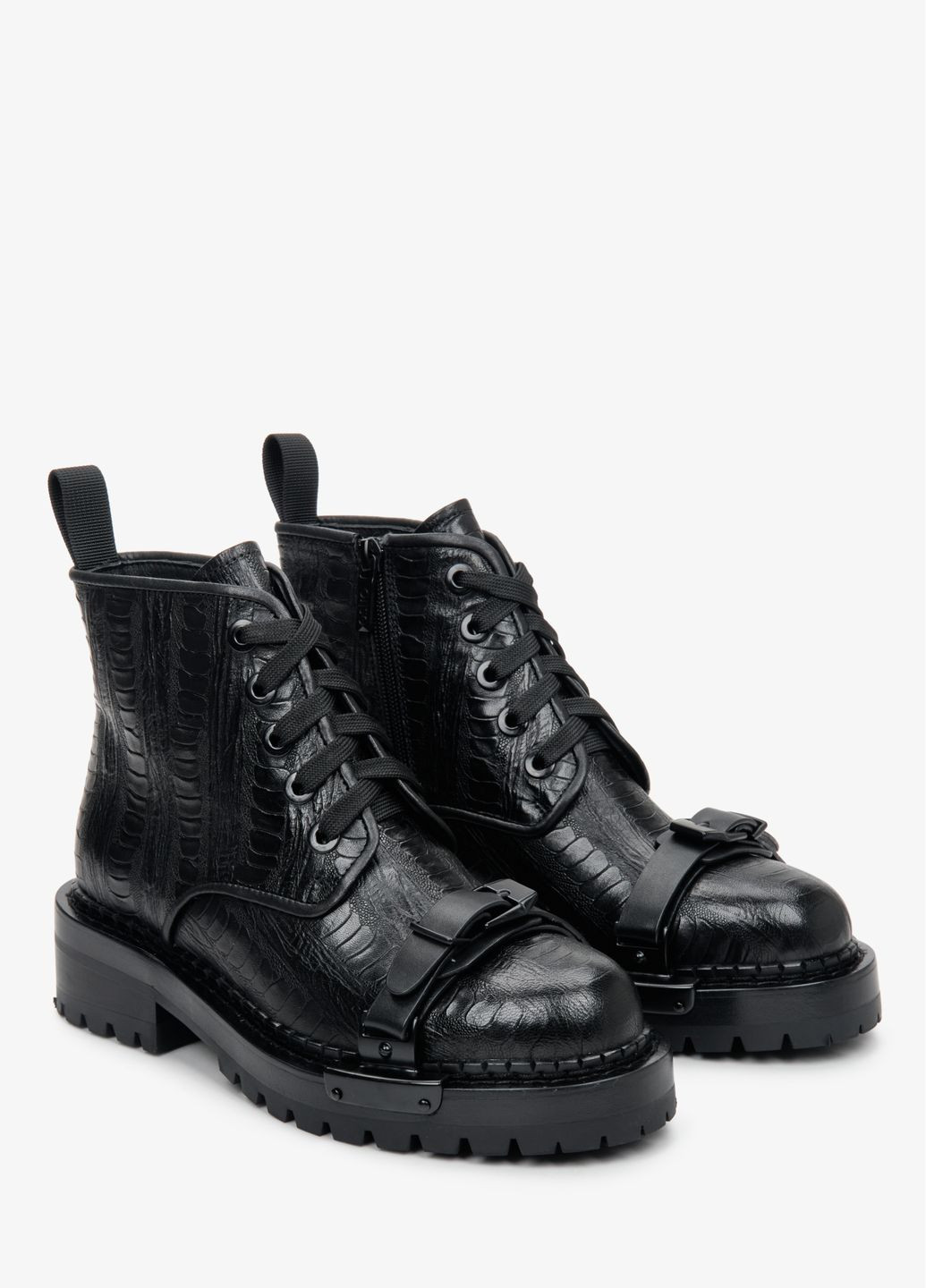 ботинки Estro