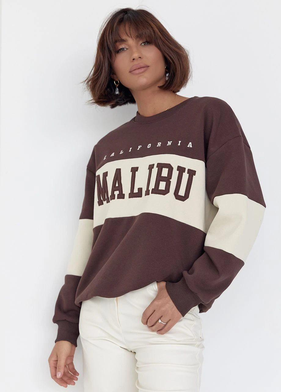 Коричневый теплый молодежный свитшот с надписью malibu - коричневый Lurex (265911190)