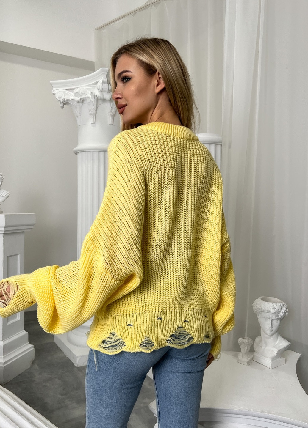 Жовтий демісезонний светр джемпер Larionoff