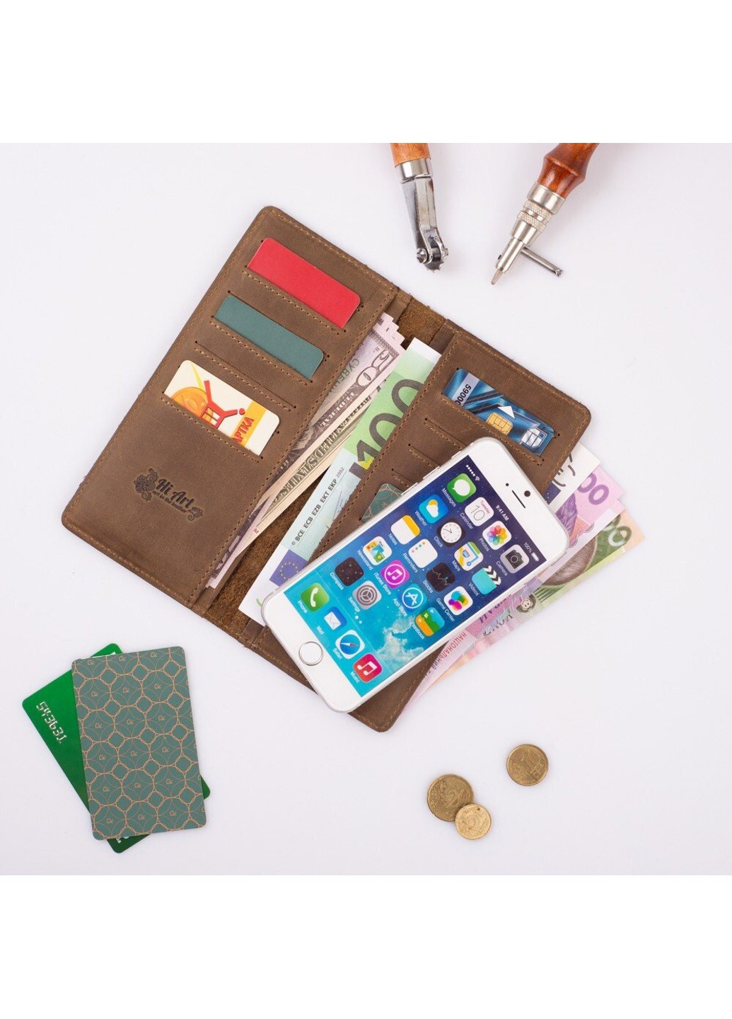 Шкіряне портмоне Mehendi Art WP-02-S19-1020-T005 Оливковий Hi Art (268371272)