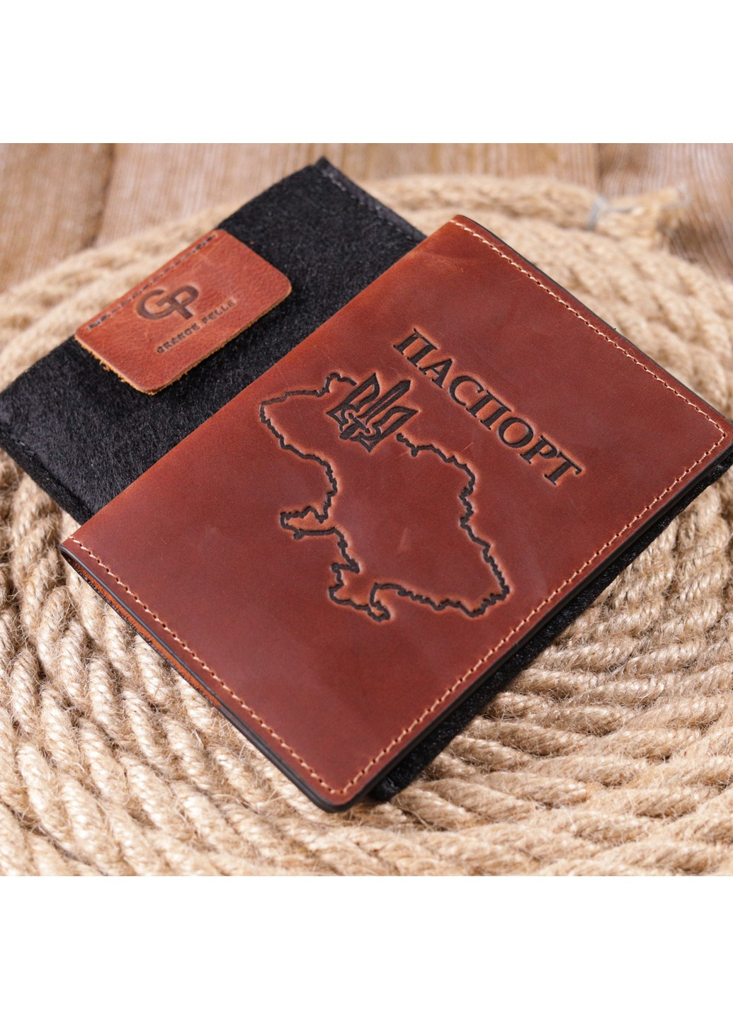 Обкладинка для паспорта Grande Pelle (258268024)