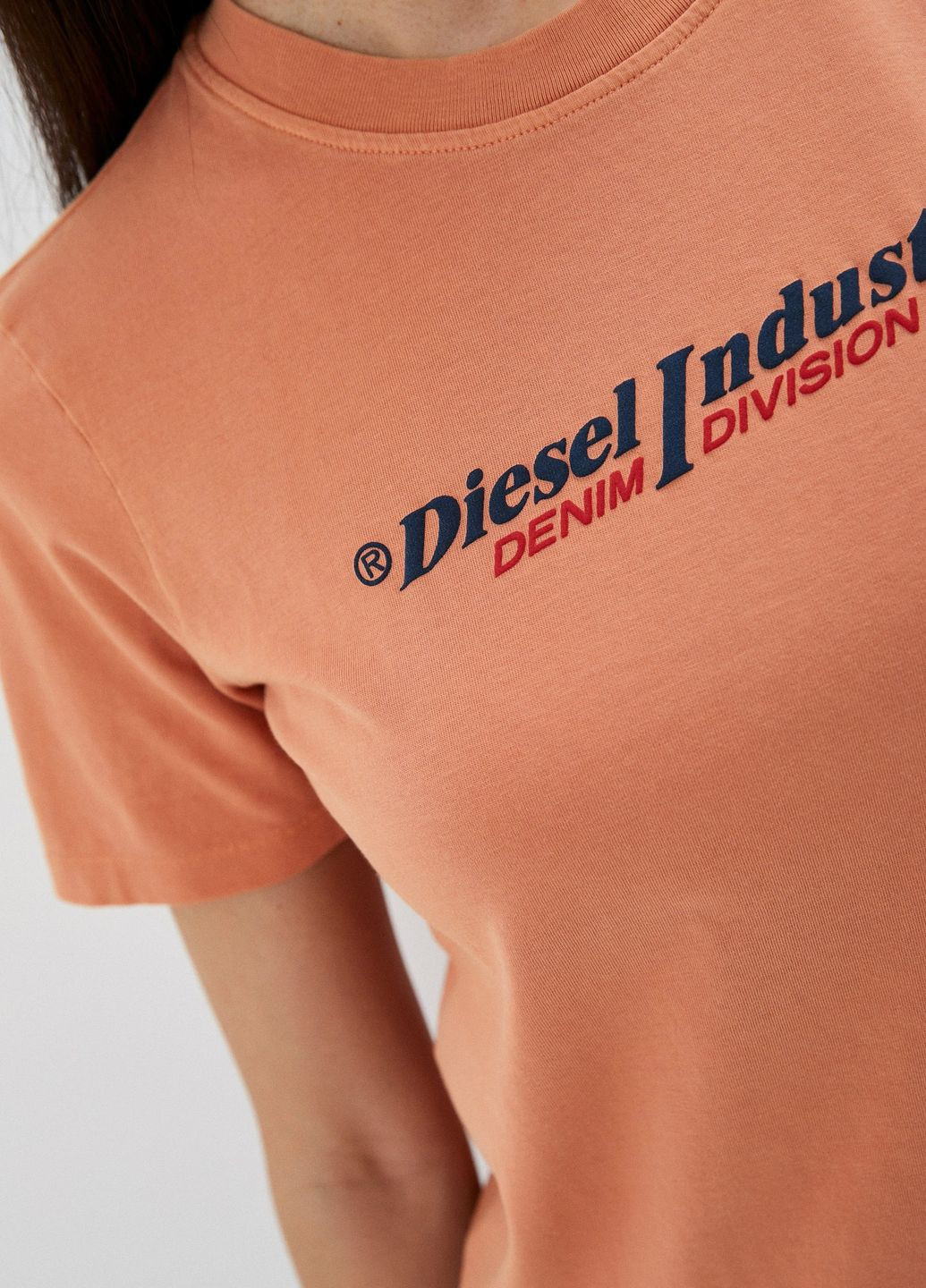 Оранжевая футболка Diesel