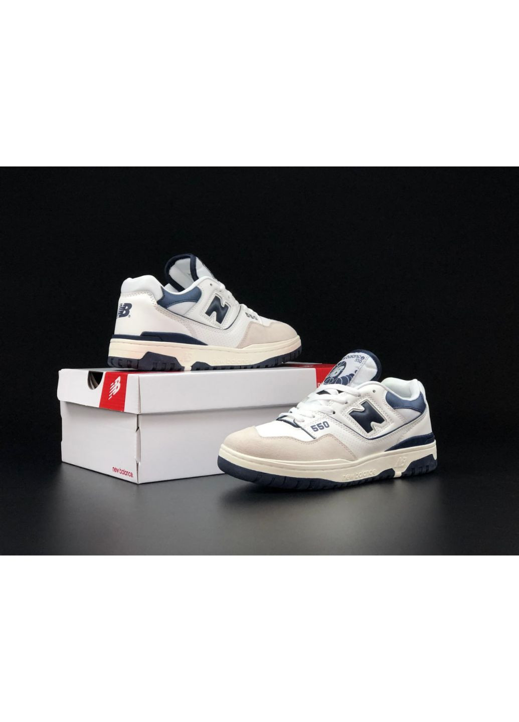 Бежевые демисезонные мужские кроссовки белые с темно синим "no name" New Balance 550