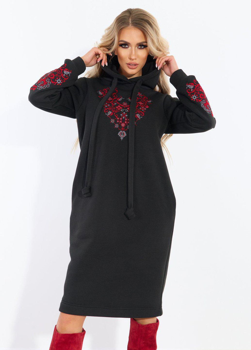 Чорна сукнi норма тепле плаття з флісом і вишивкою (50973)110410-821 Lemanta