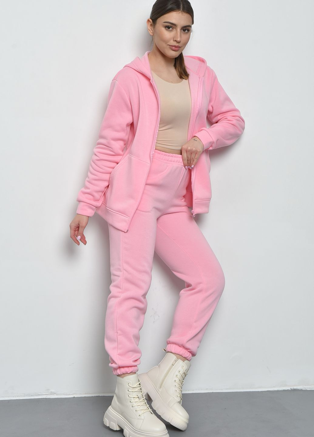 Спортивний костюм жіночий на флісі рожевого кольору Let's Shop (271813301)