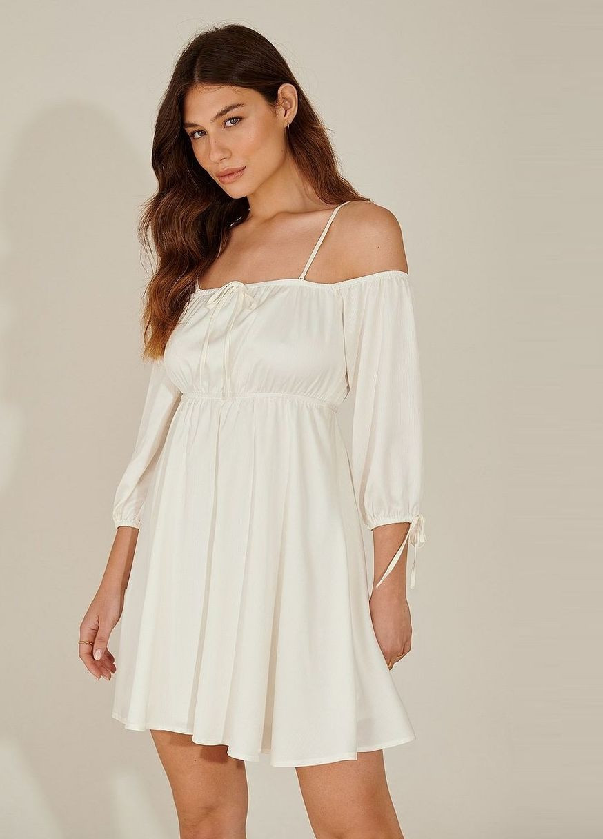 Белое платье NA-KD