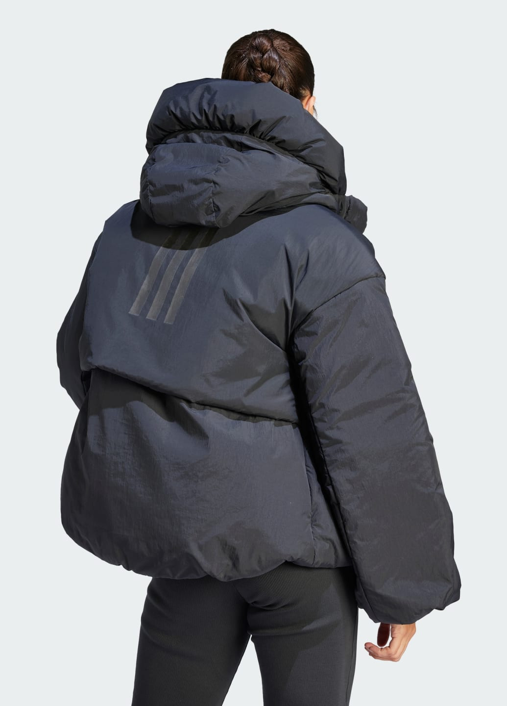 Чорна демісезонна куртка myshelter cold.rdy adidas