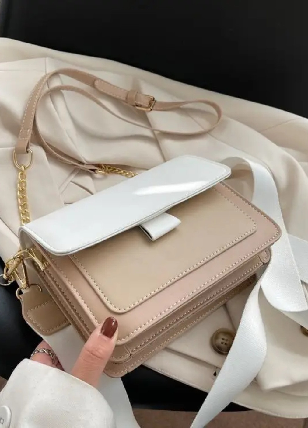 Жіноча класична сумочка через плече крос-боді бежева коричнева No Brand (256992582)