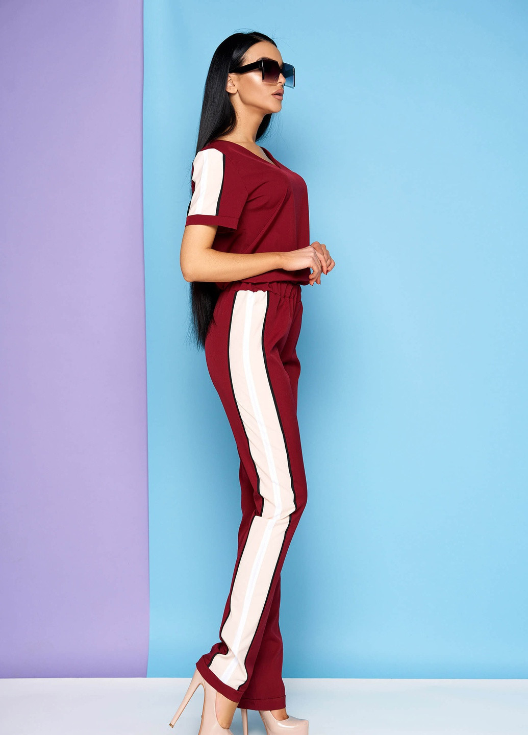 Стильний та лаконічний прогулянковий костюм бордового кольору Jadone Fashion (257338405)