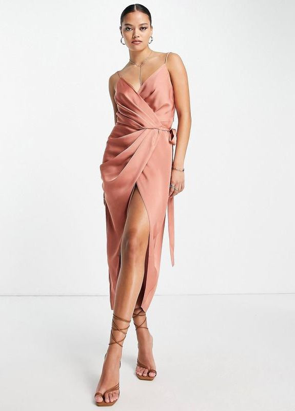 Коралова святковий, коктейльна, вечірня атласна сукня із запахом та драпіруванням design Asos
