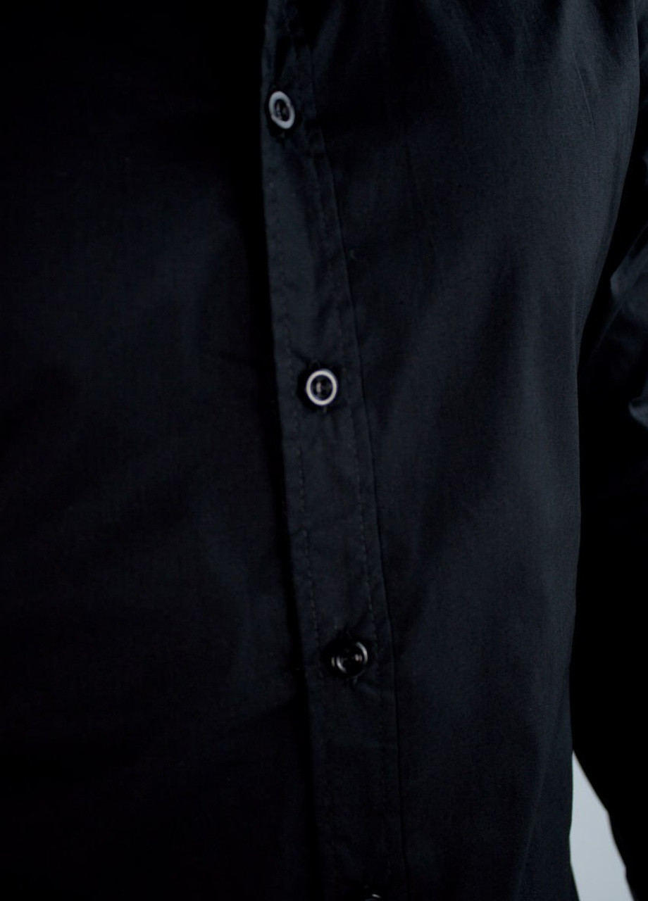 Черная классическая рубашка однотонная Vakko