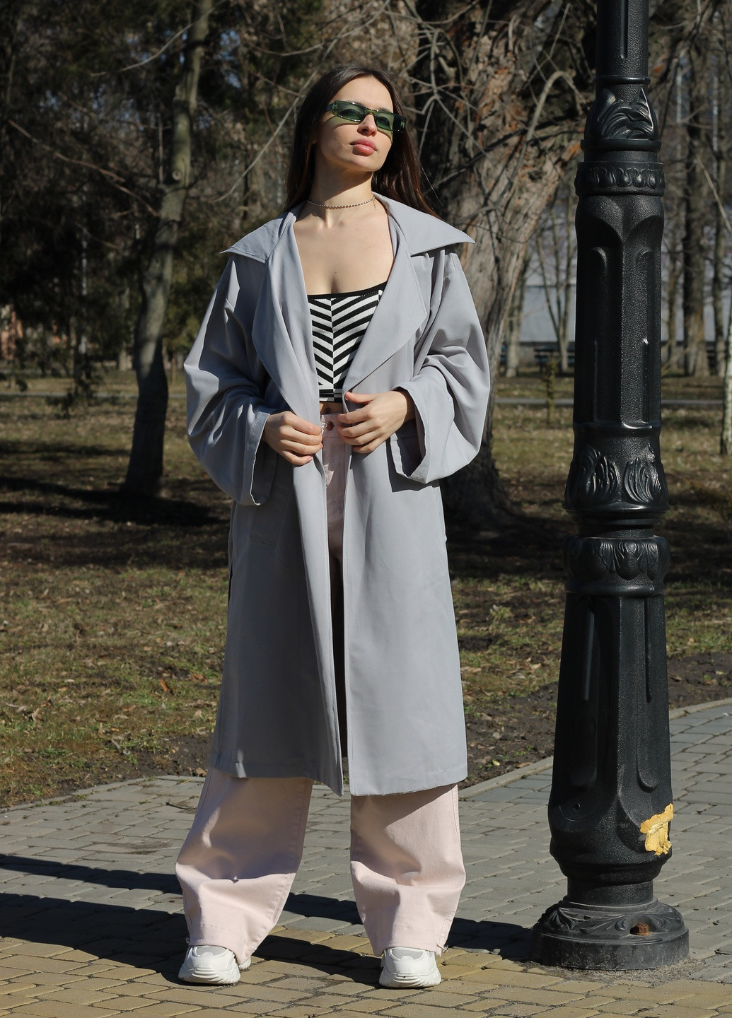 Серое демисезонное Тренч на поясе Clew