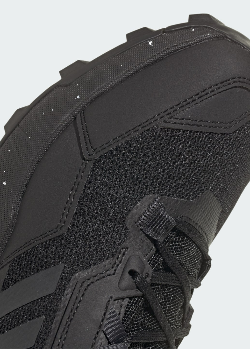 Черные всесезонные кроссовки для хайкинга terrex ax4 adidas