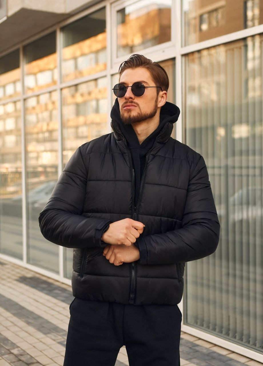 Чорна зимня коротка куртка без капюшона на теплу зиму Vakko