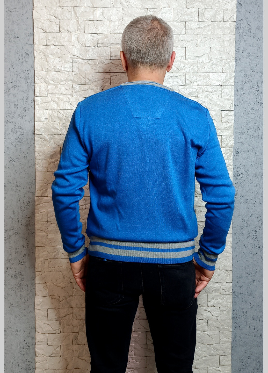 Блакитний зимовий светр джемпер No Brand