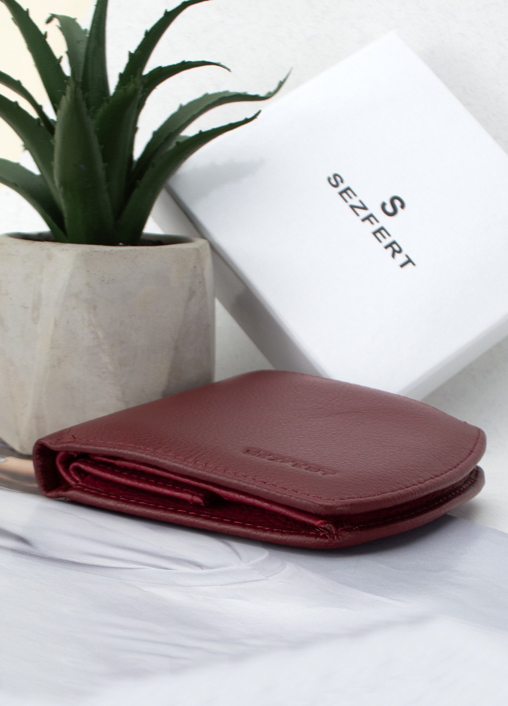 Жіночий шкіряний гаманець 13703-4 маленький бордовий Sezfert (261240276)