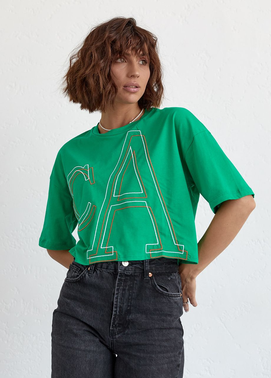 Зелена літня укорочена жіноча футболка з вишитими літерами Lurex