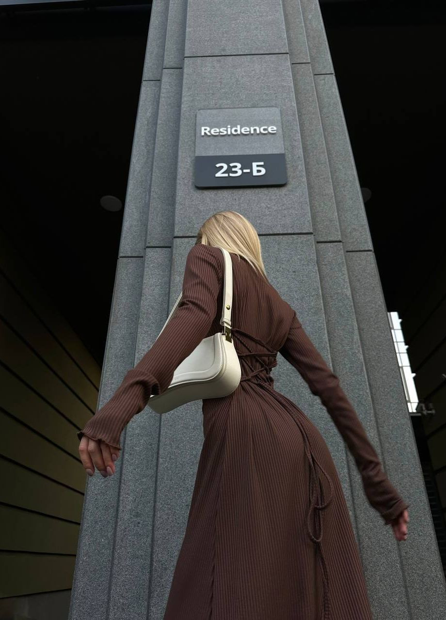 Коричнева весняна жіноча сукня міді з трикотажу, ніжна універсальна сукня на вечір. No Brand