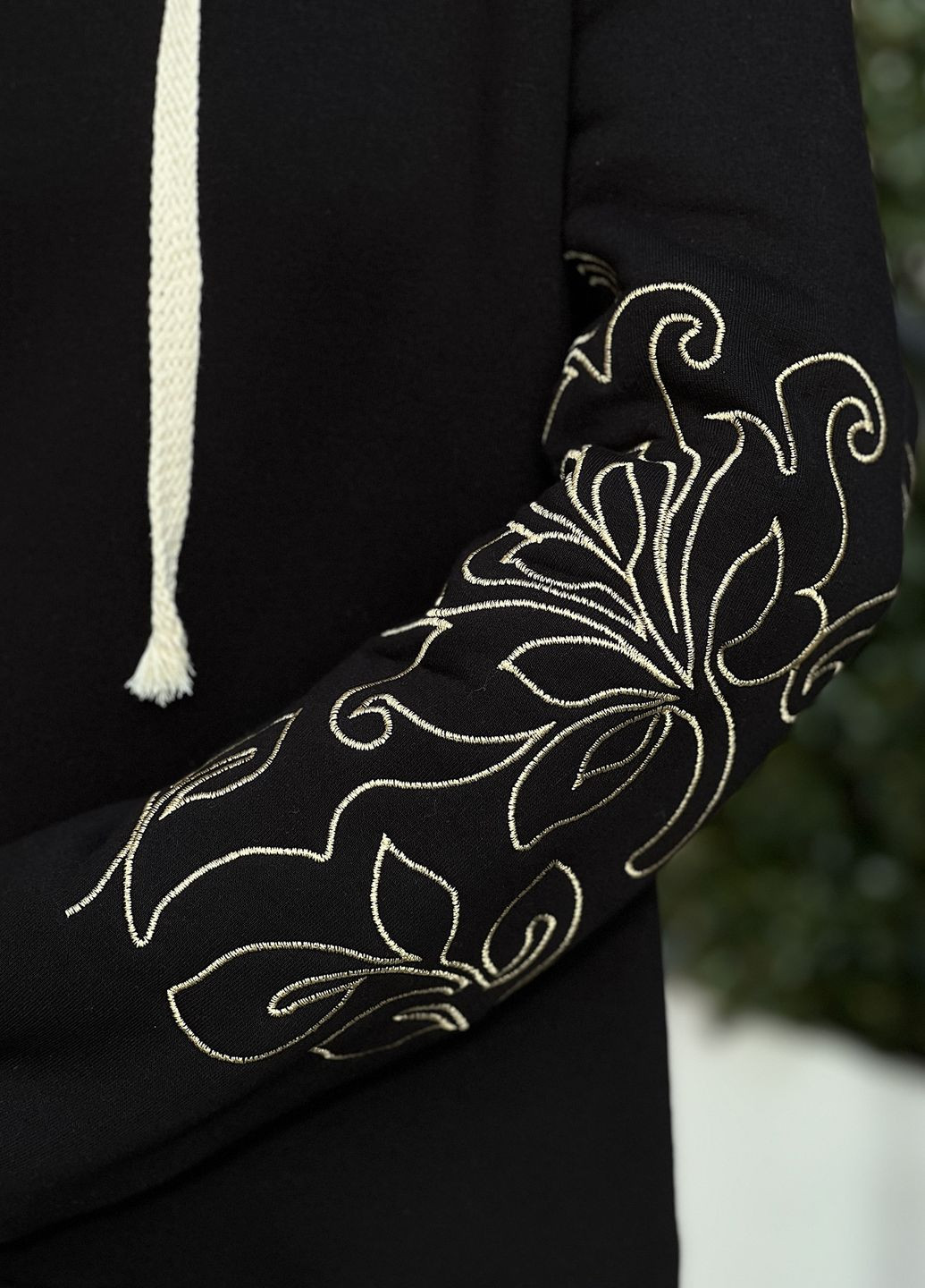Теплое женское худи оверсайз со стильной вышивкой INNOE худі (266632549)