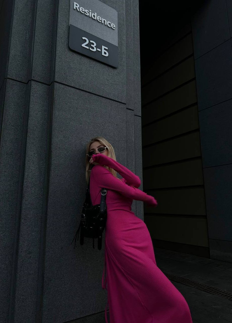 Розовое женское базовое трикотажное платье цвет малина р.42/46 446399 New Trend