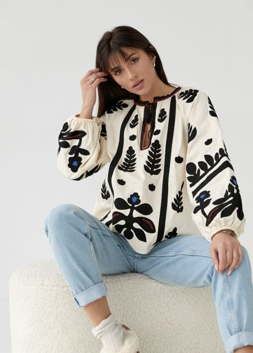 Молочная блузка вышиванка с аппликацией молочная (258264001)