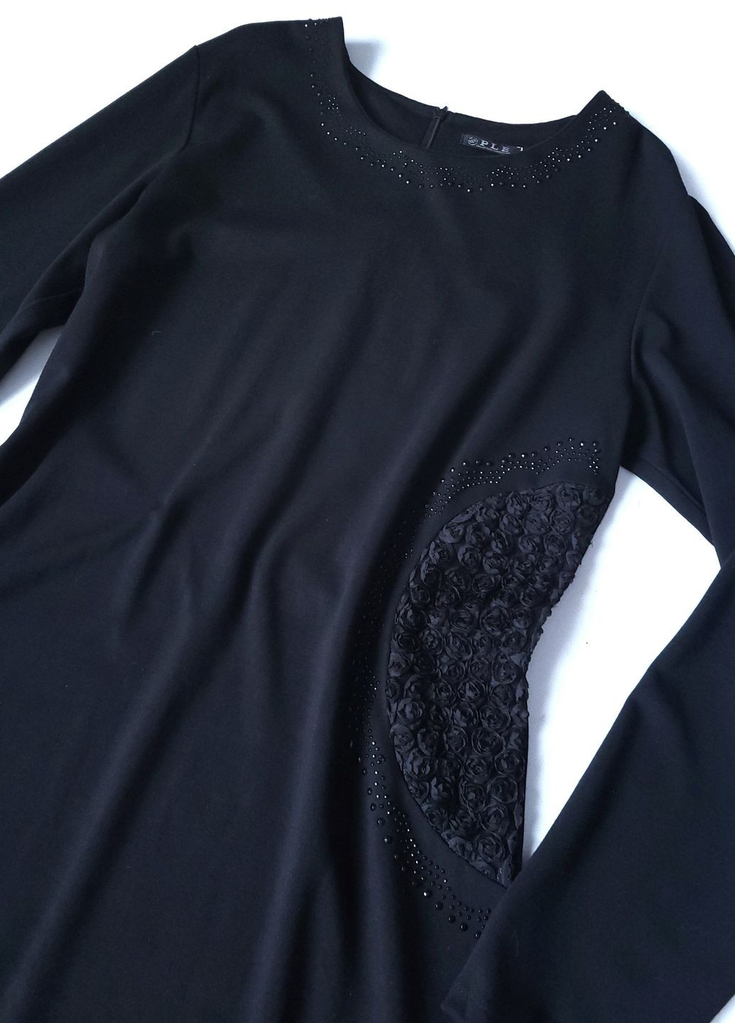 Черное праздничный платье женское с декором из маленьких цветов футляр No Brand