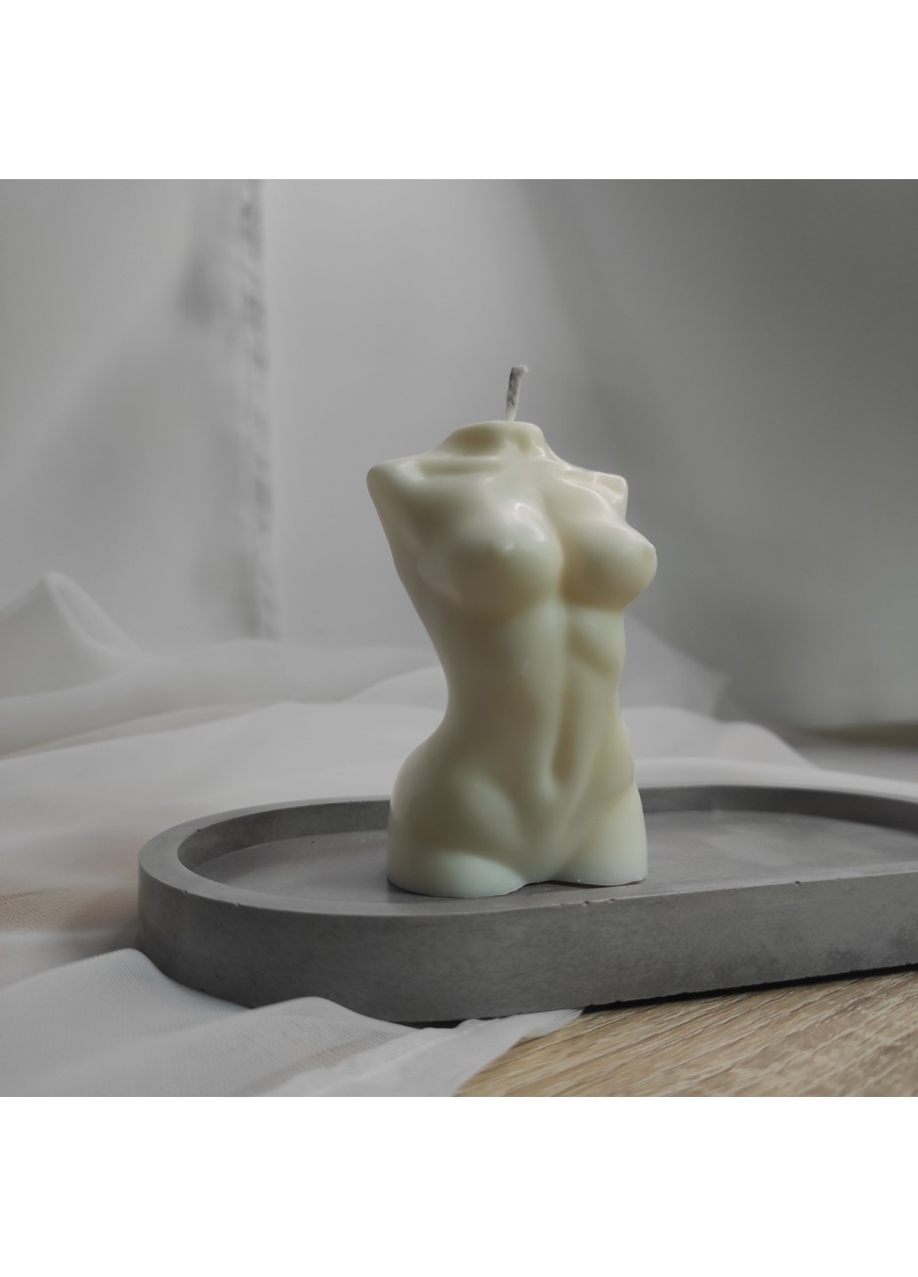 Свеча форменная Nude женщина (Соя) Trensi (270094603)