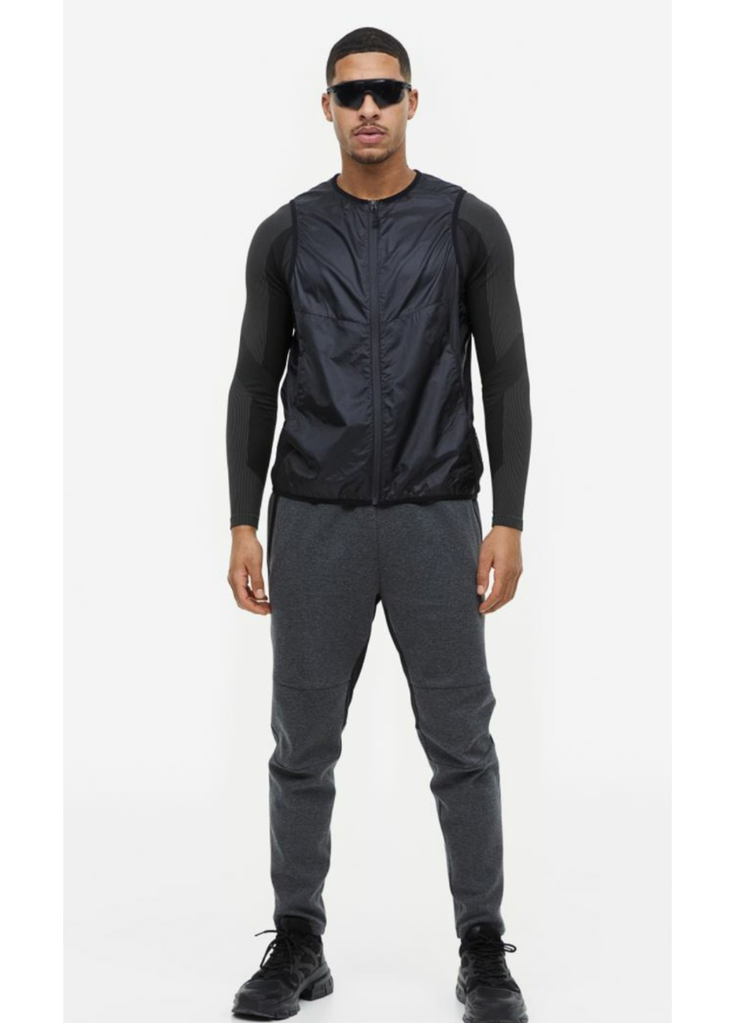 Чоловічі спортивні штани-джогери з матеріалу Dry Move Н&М (56348) S Сірі H&M (267743080)