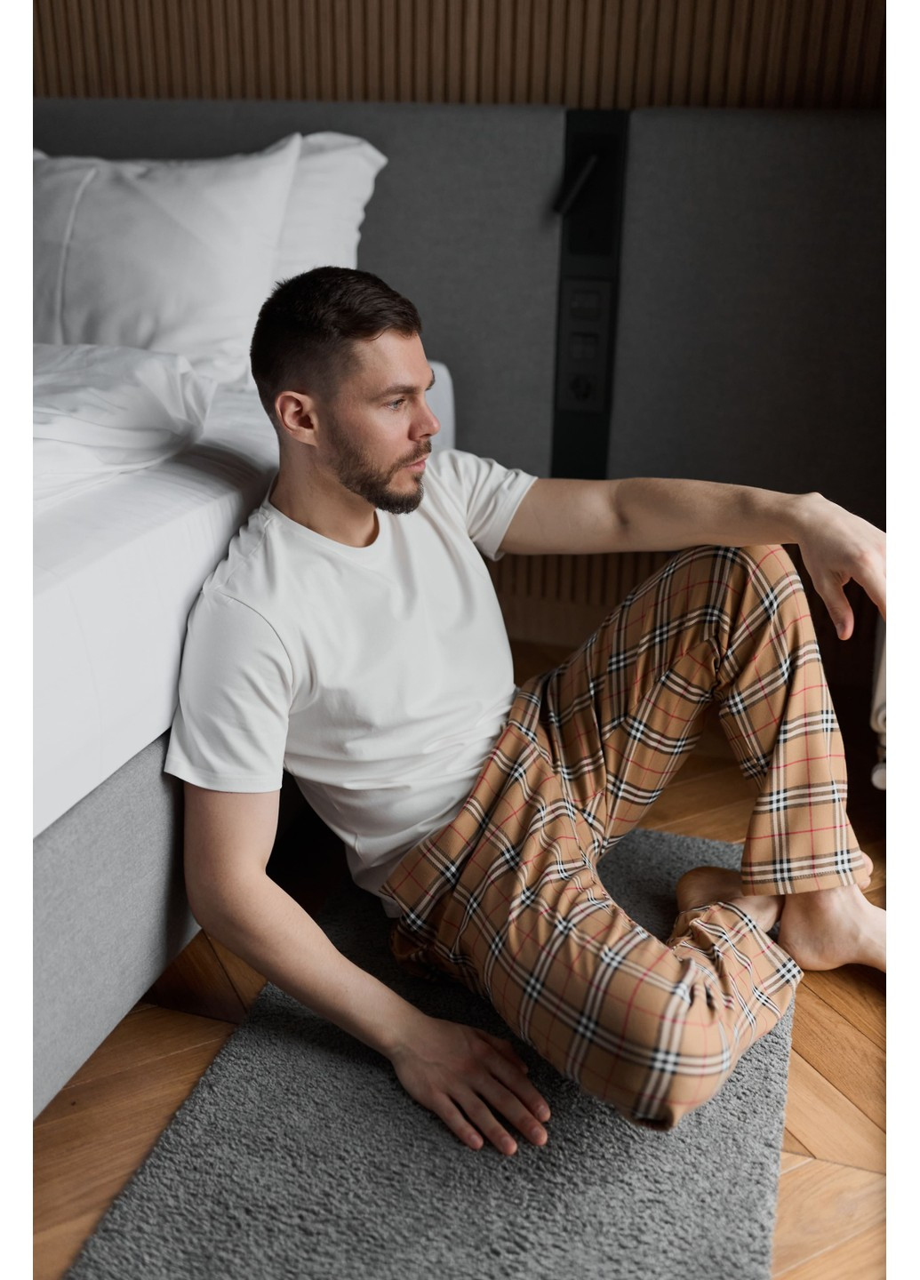 Бежевые домашние демисезонные прямые брюки Handy Wear