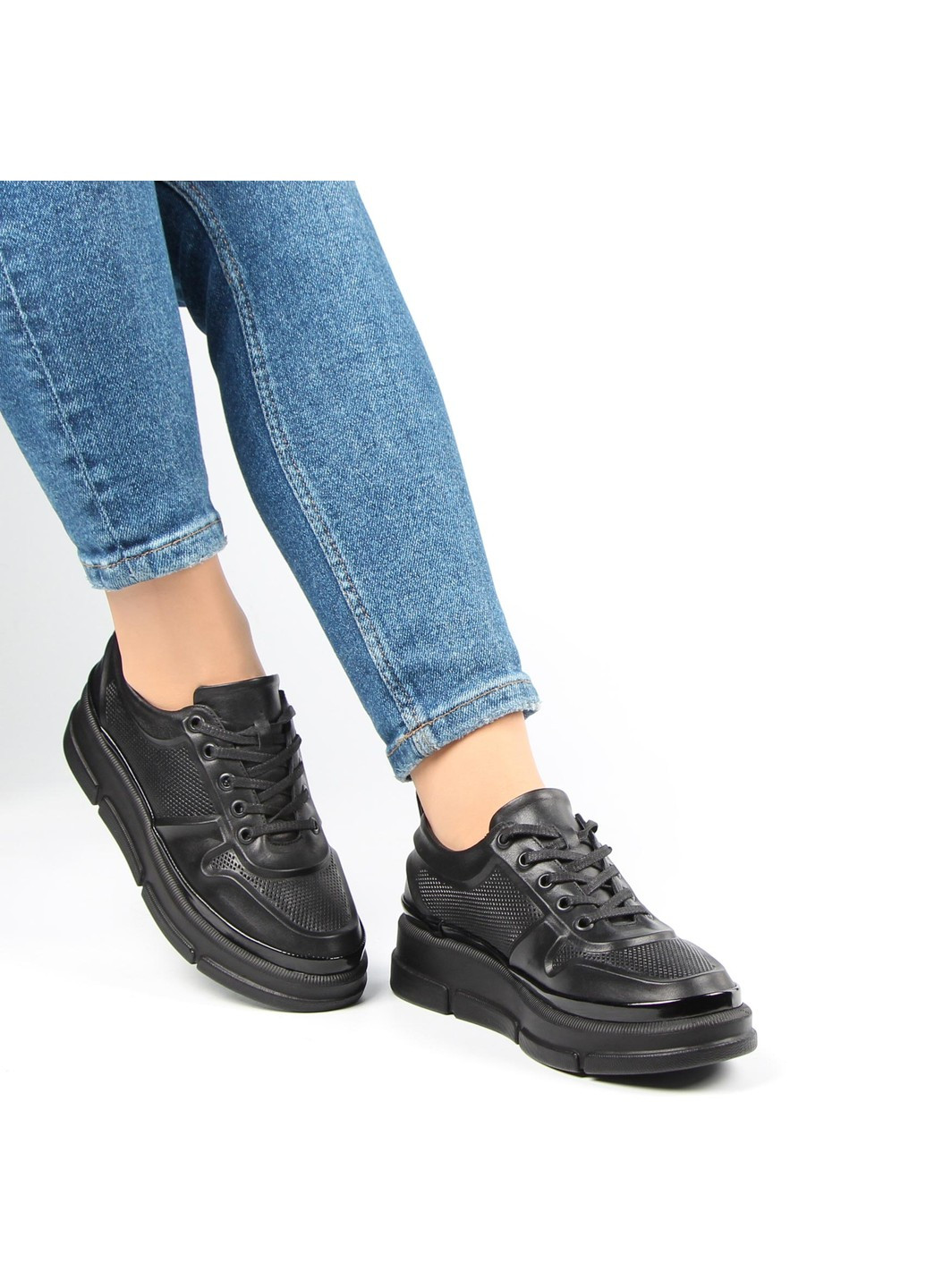 Чорні осінні жіночі кросівки 197163 Buts