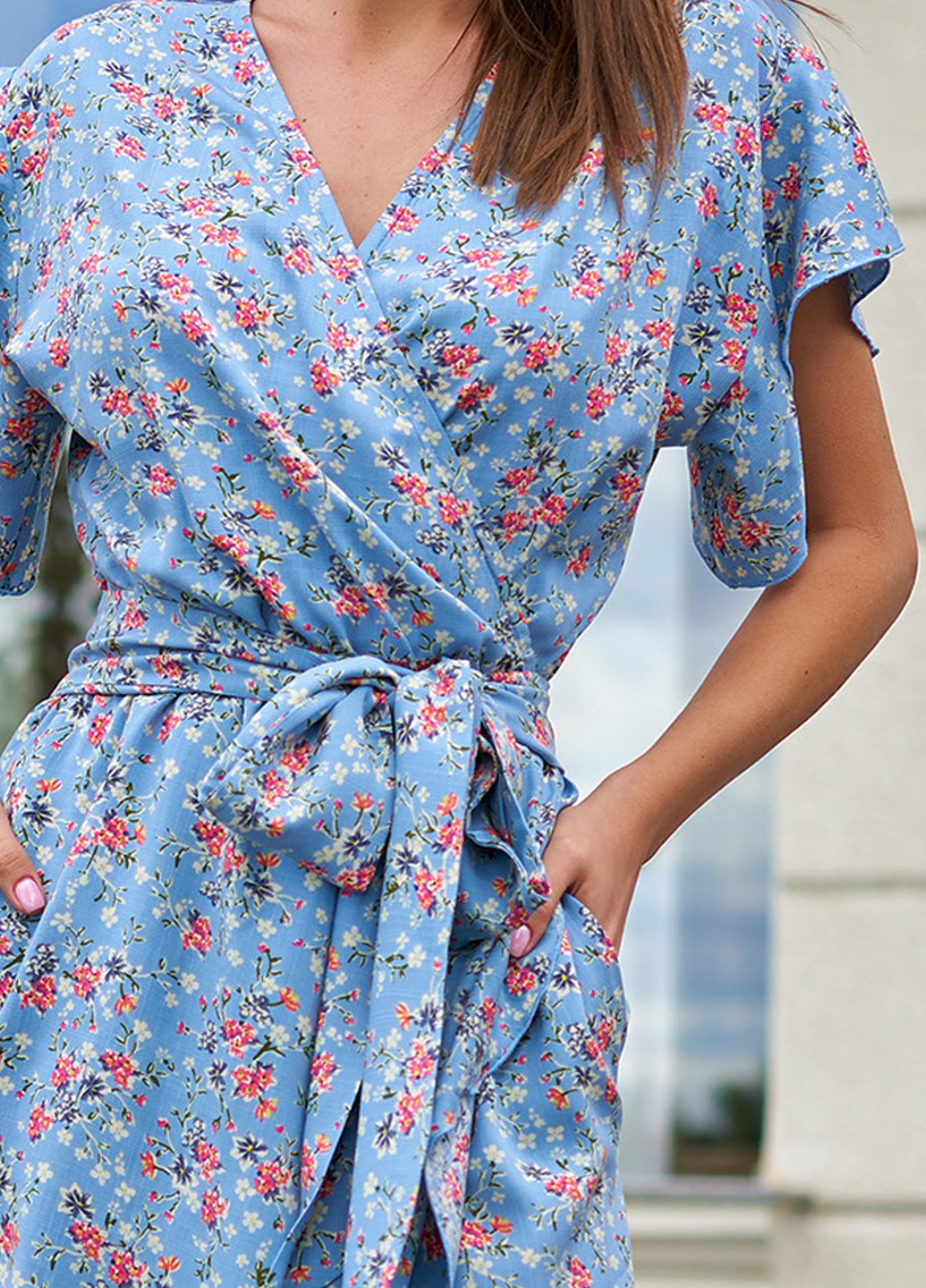 Голубое повседневный летнее платье с легкого льна Jadone Fashion с цветочным принтом