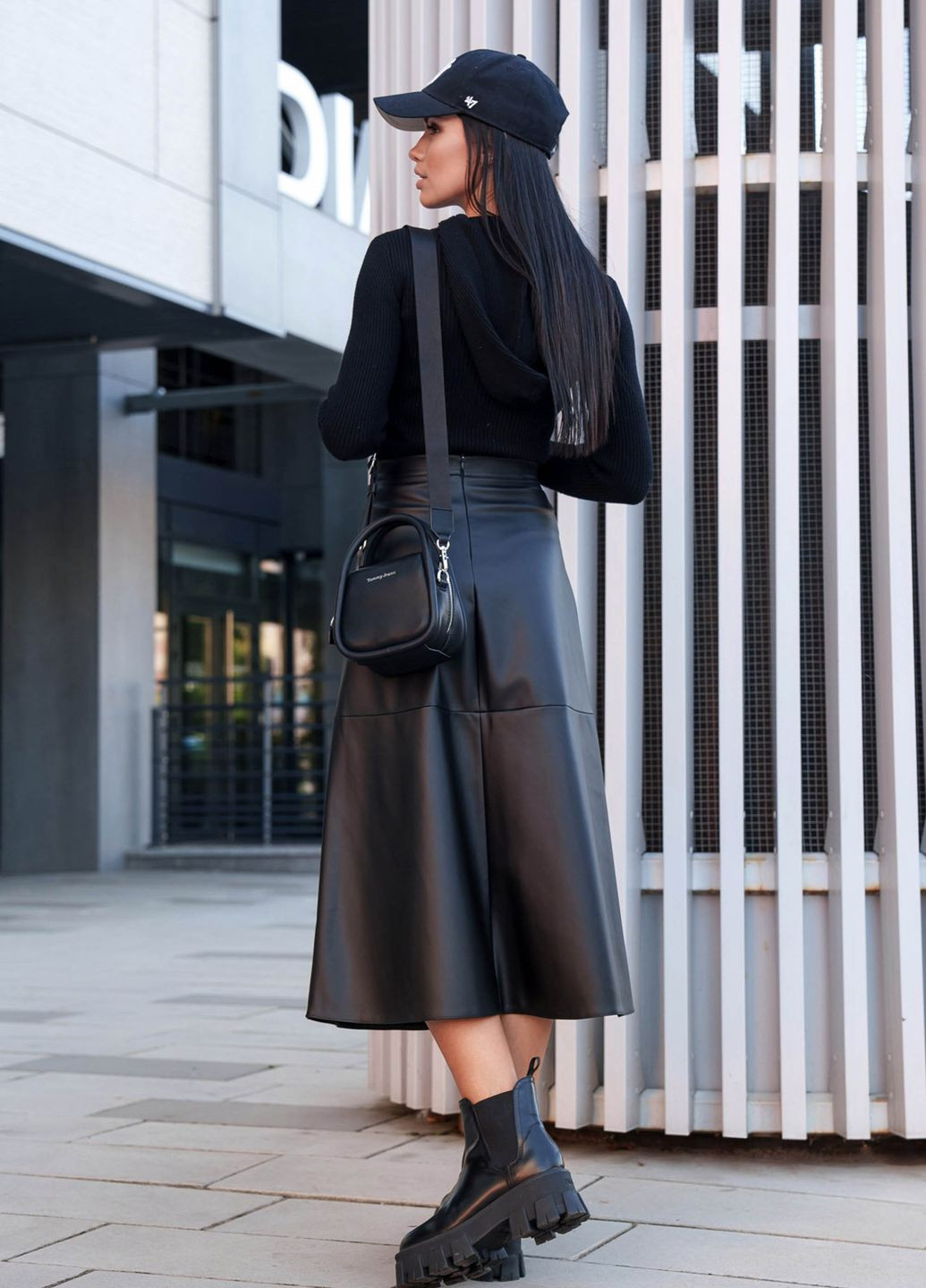 Практична та сучасна спідниця з еко-шкіри чорного кольору Jadone Fashion сукня (264920173)