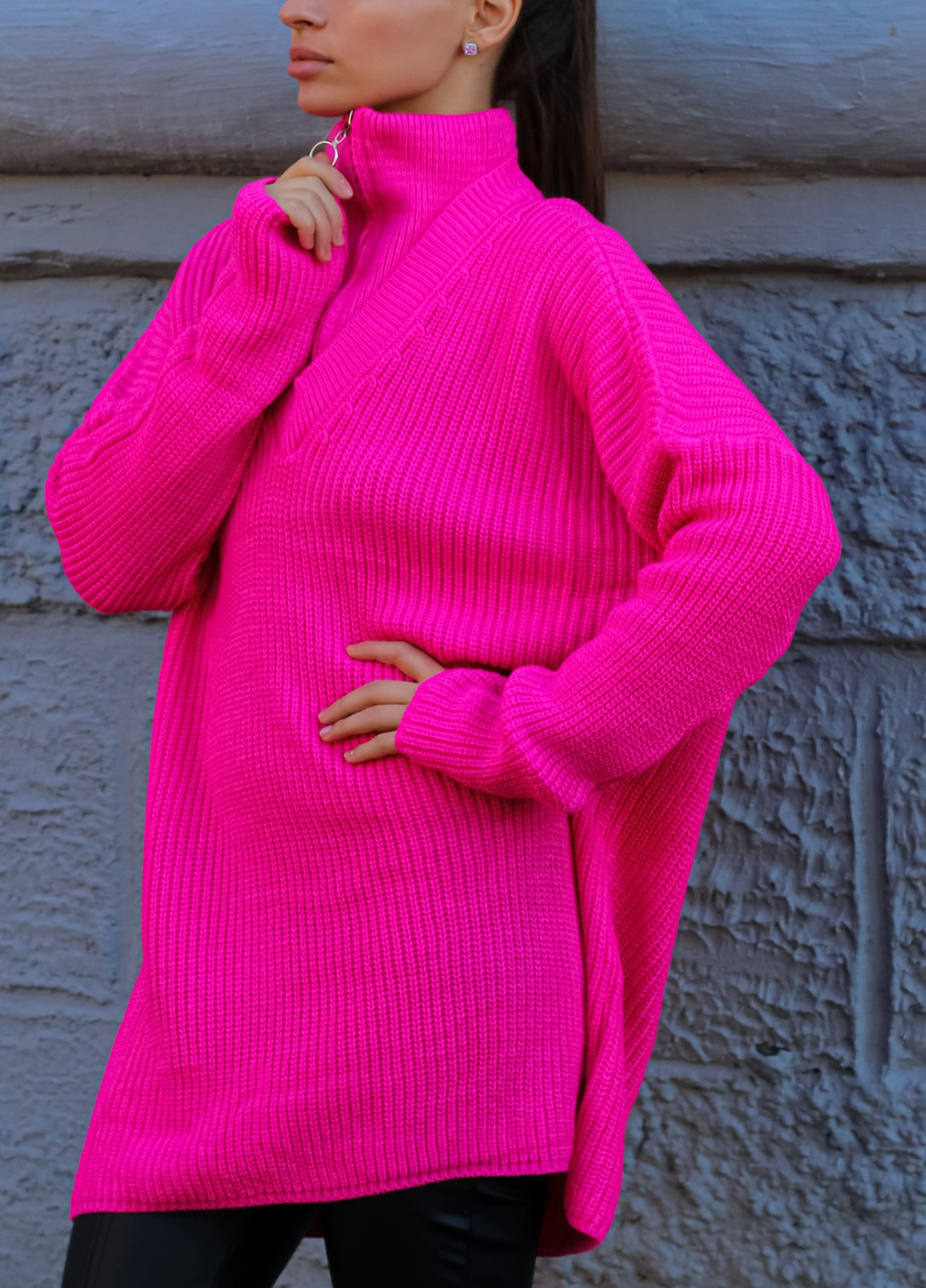 Фуксиновий (колору Фукія) демісезонний светр жіночий чорний Style
