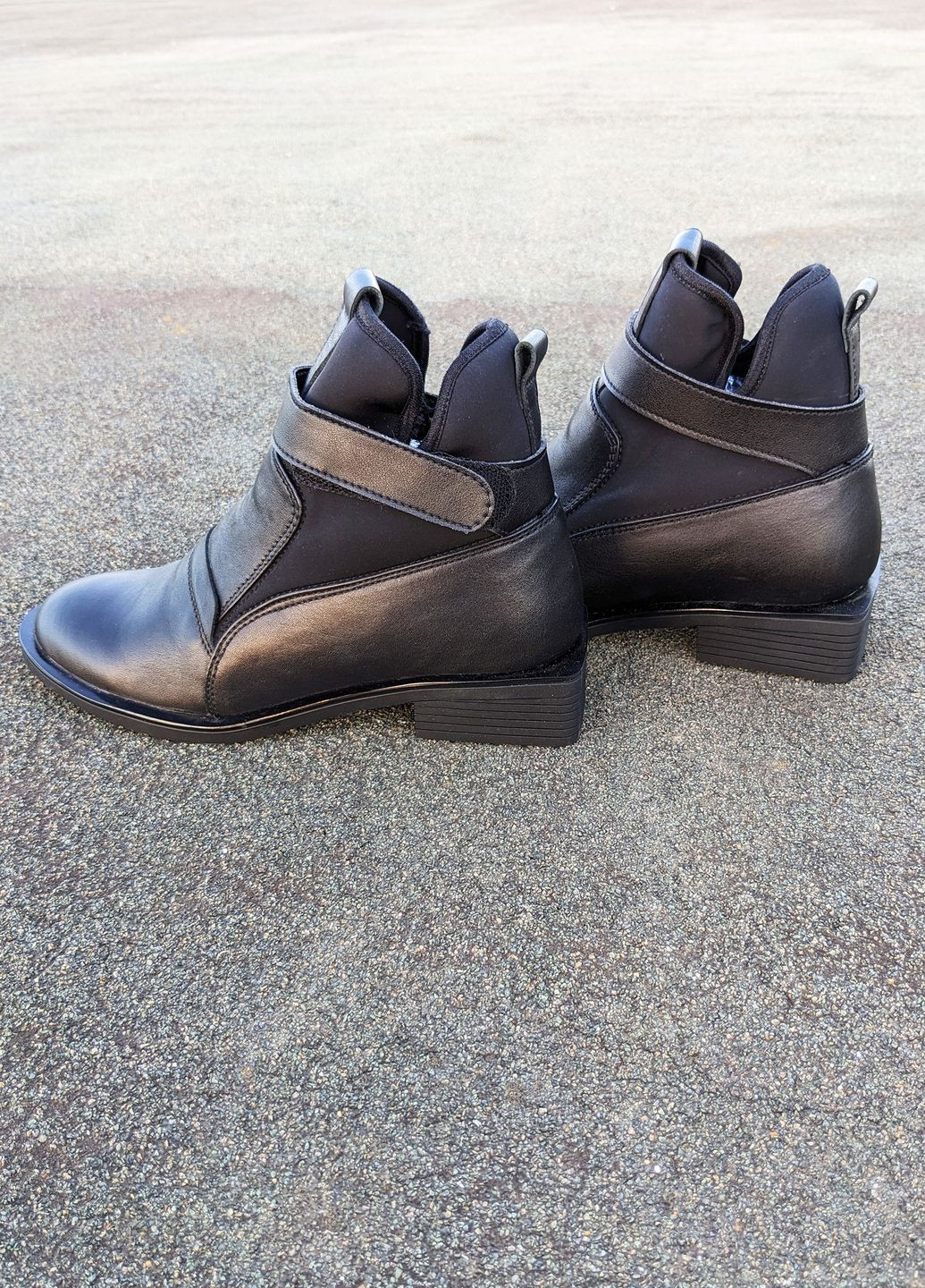 Стильні та практичні шріряні черевики INNOE ботинки (262738764)