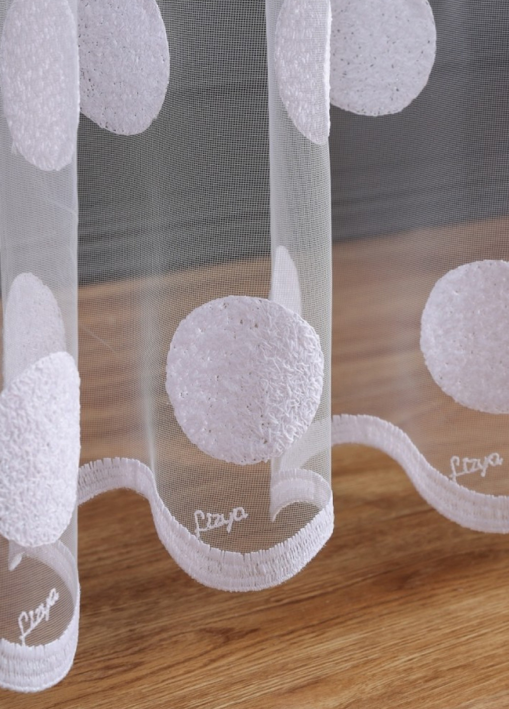 Готовый тюль фатин в шариках, белый, на тесьме, ширина 400 см, высота 240 см No Brand (258655961)