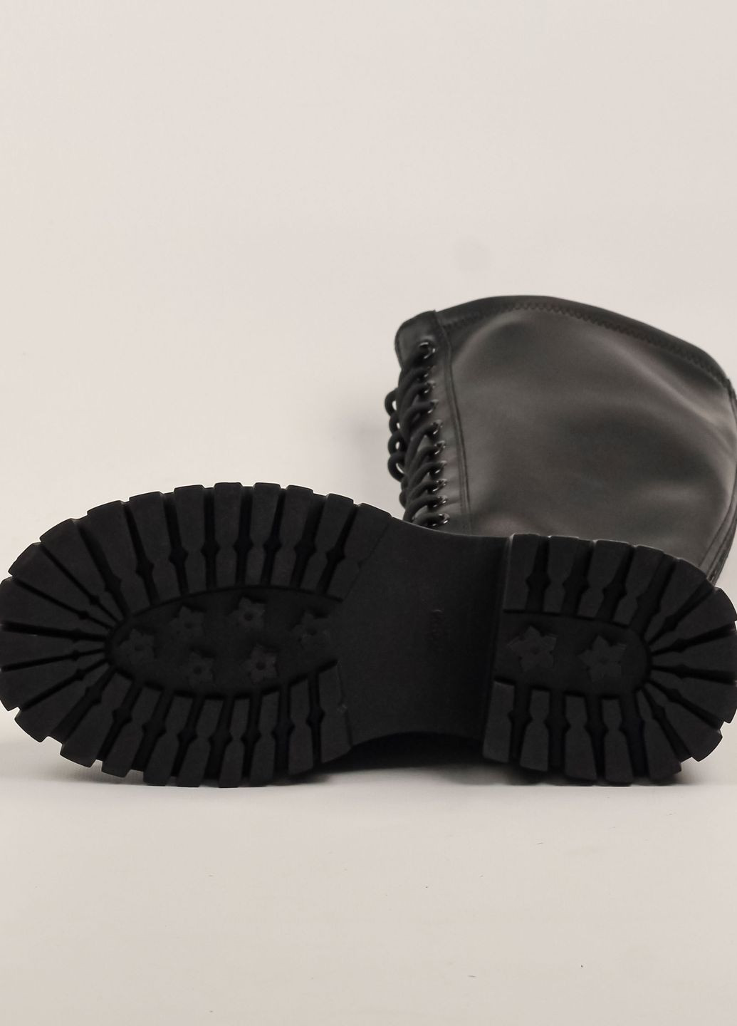 Осенние сапоги со шнуровкой черные кожаные Prima d'Arte
