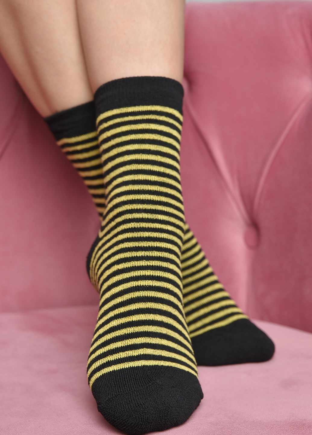 Шкарпетки махрові жіночі чорного кольору розмір 23-25(36-39) Let's Shop (271665165)