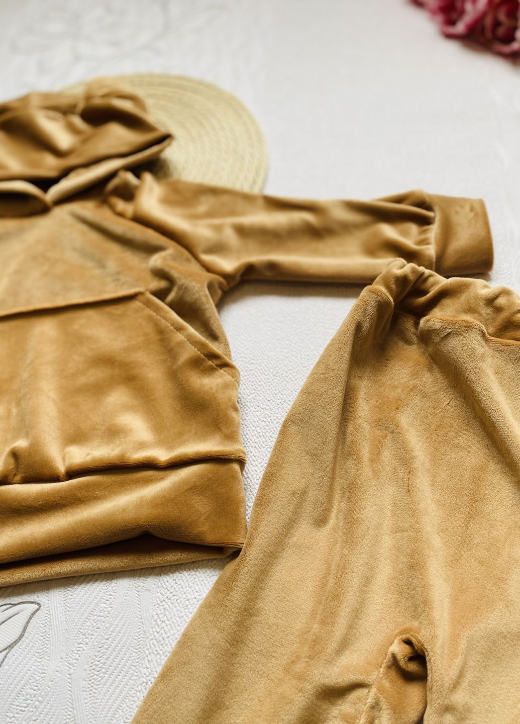 Золотий демісезонний костюм дитячий велюровий демісезонний золотистий Винни Пух