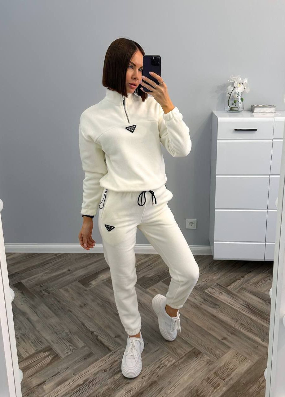 Спортивний флісовий костюм LeVi (261408893)