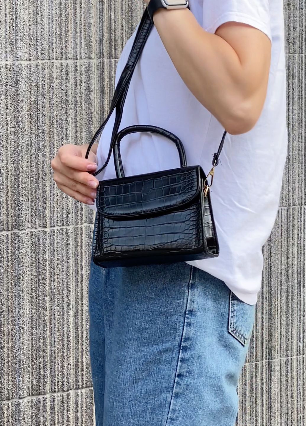 Женская сумка кросс-боди рептилия черная No Brand (268737854)