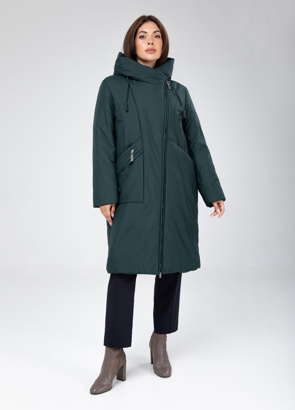 Зеленое зимнее Женское зимнее длинное пальто больших размеров 12142 Delfy
