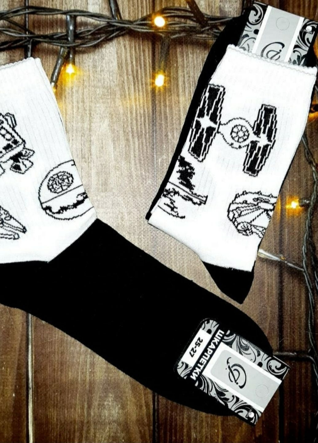 Модні чорно-білі високі шкарпетки прикол з принтом Зоряні війни No Brand (266624389)